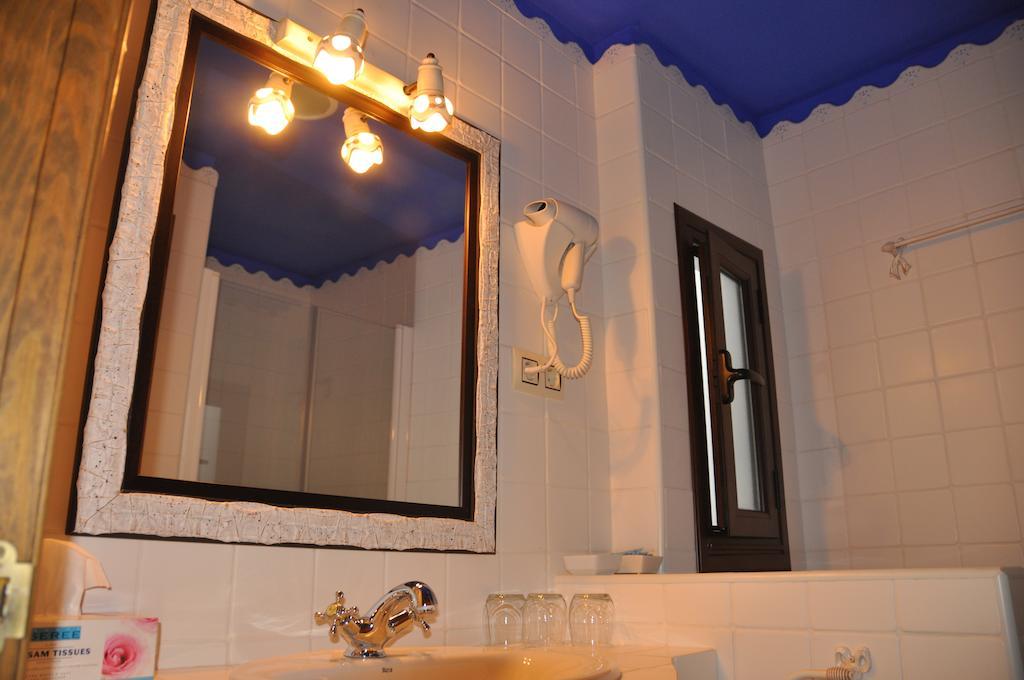 Apartamentos Turisticos Dona Maria La Brava Plasencia Exterior photo