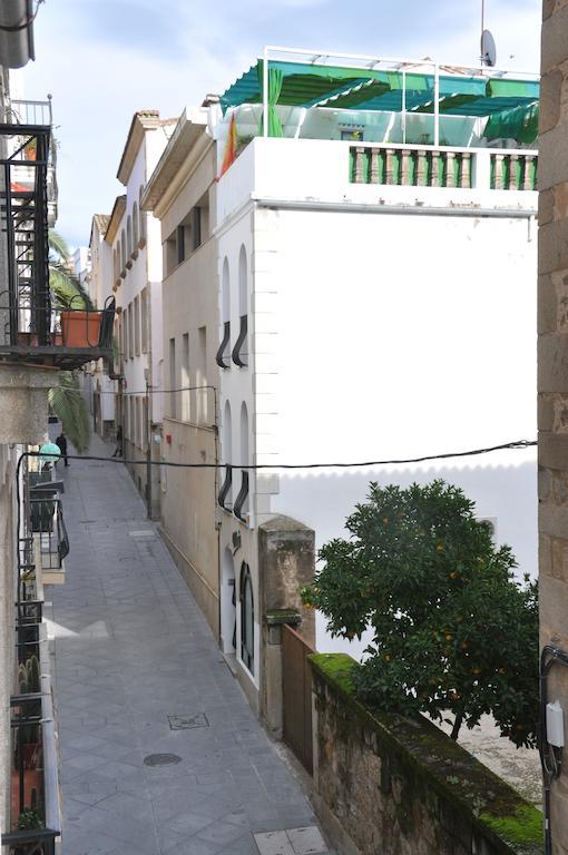 Apartamentos Turisticos Dona Maria La Brava Plasencia Exterior photo
