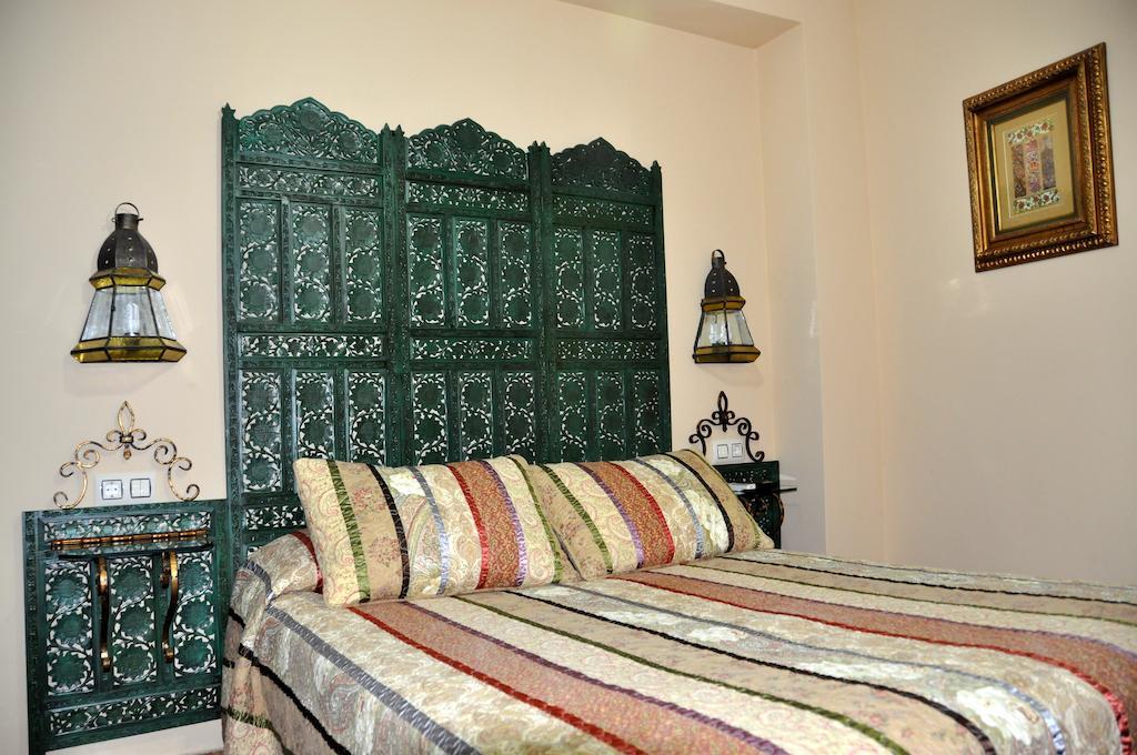 Apartamentos Turisticos Dona Maria La Brava Plasencia Exterior photo