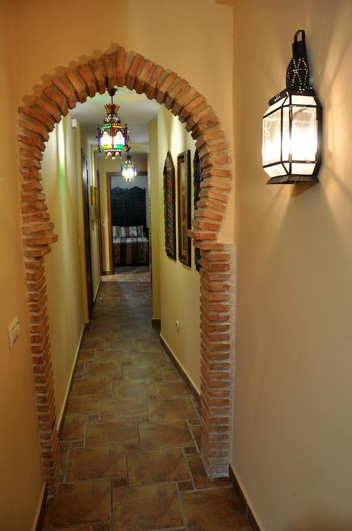 Apartamentos Turisticos Dona Maria La Brava Plasencia Exterior photo